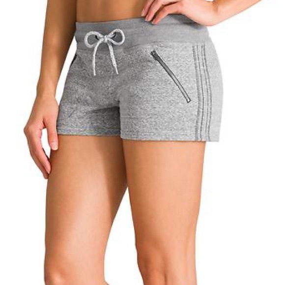 Athleta Pants - ATHLETA Women’s Grey Heathered Boho Short size: Medium